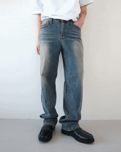 mid blue semi wide washed jeans